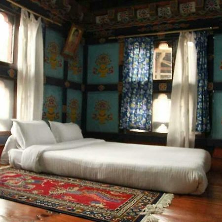 Chimi Lhakhang Village Homestay Пунакха Екстериор снимка