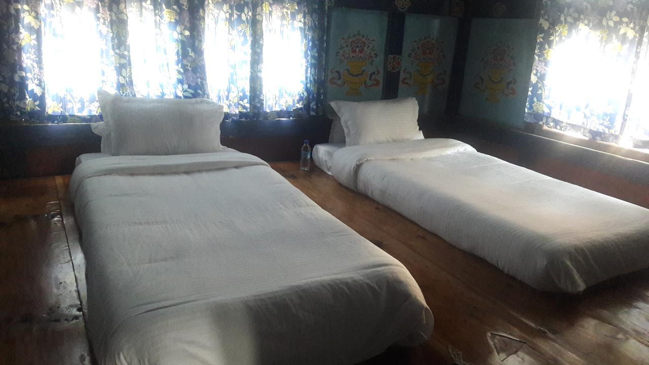 Chimi Lhakhang Village Homestay Пунакха Екстериор снимка