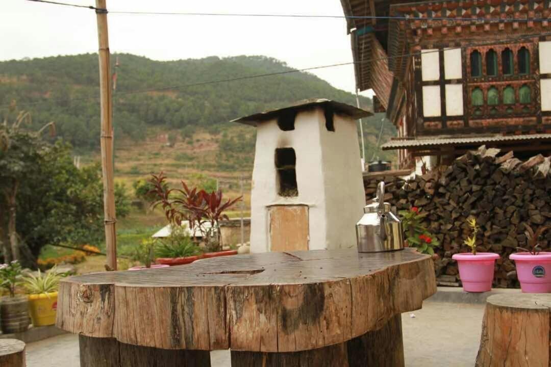 Chimi Lhakhang Village Homestay Пунакха Екстериор снимка